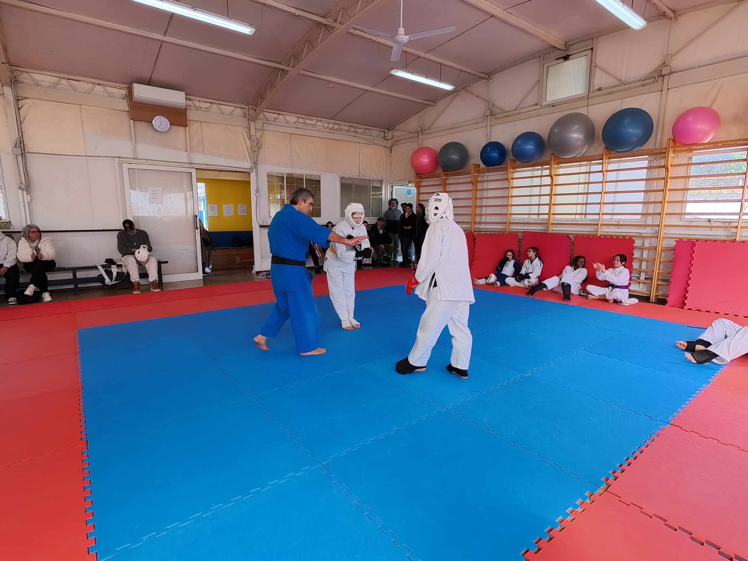 fase di un combattimento tra ragazzi sul tatami